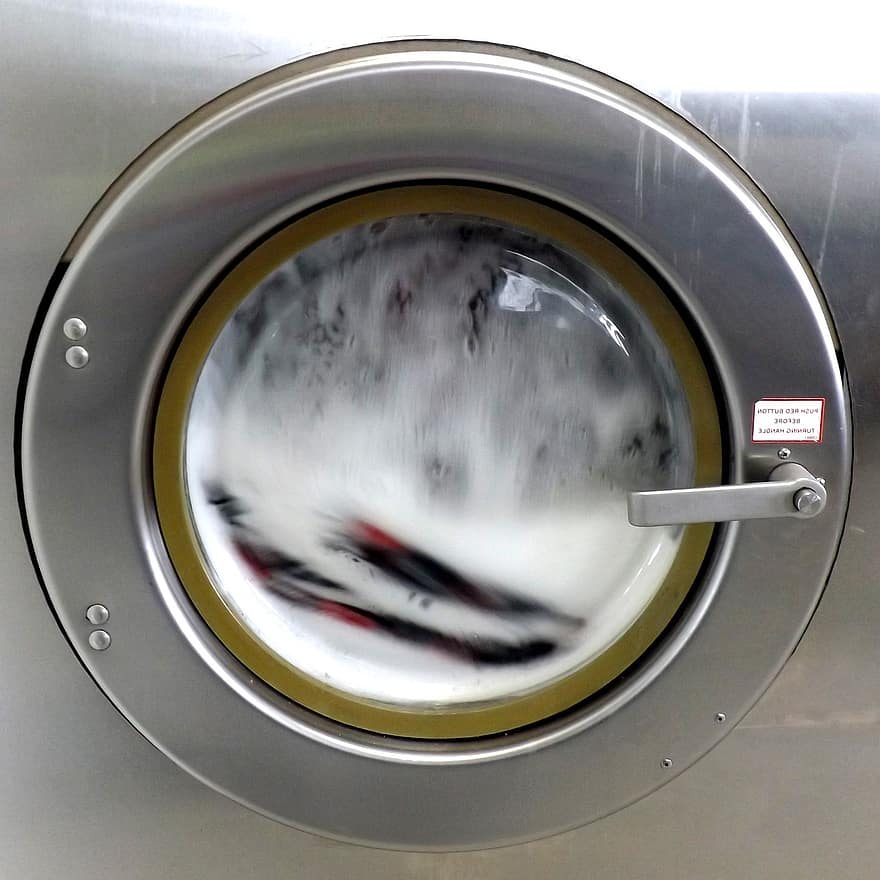 clean washing machine with bleach