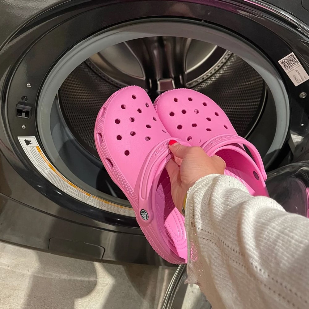 wash crocs in the washing machine