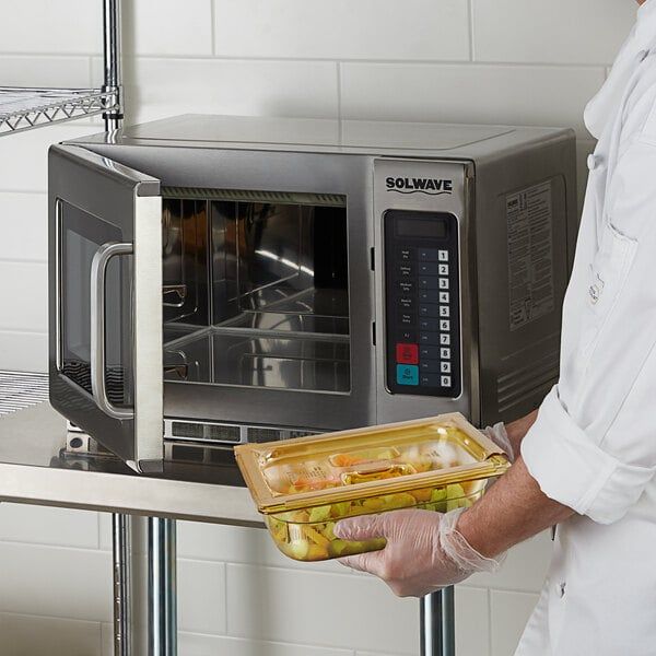 Microwave cooker