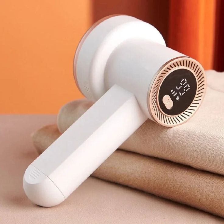 Clothes shaver