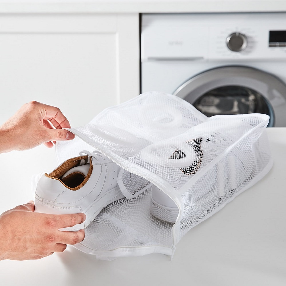 shoes in washing machine