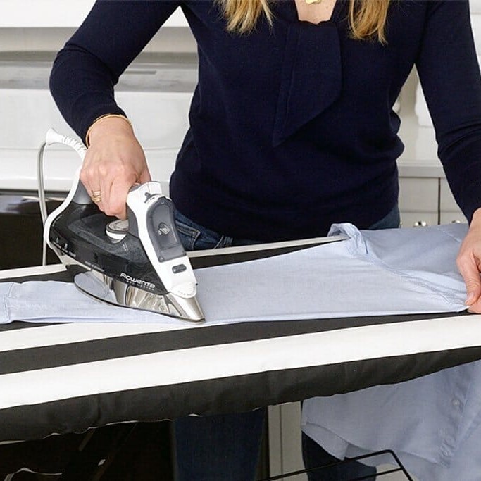 how to iron a shirt