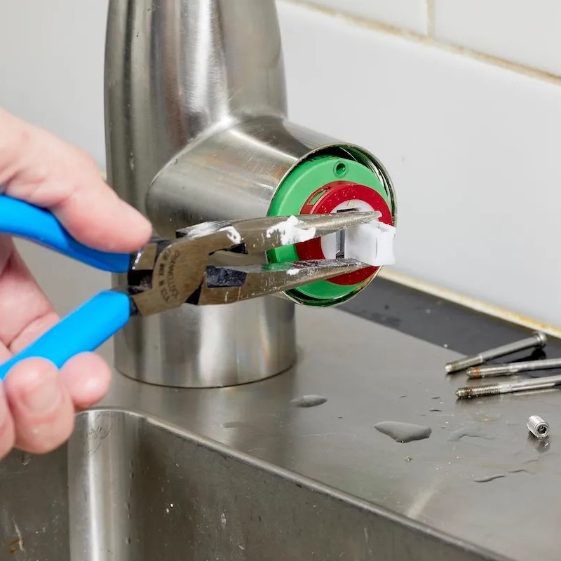 how to fix a leaky faucet