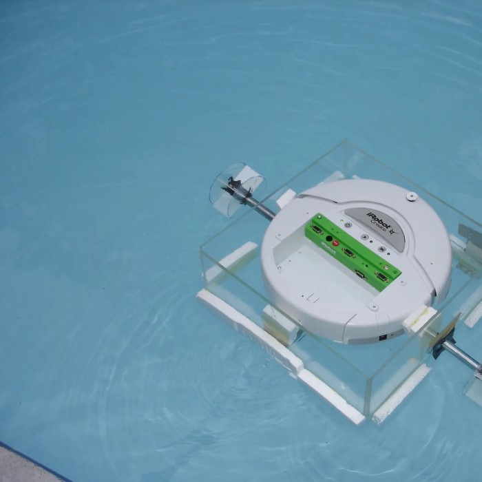 pool skimmer robot