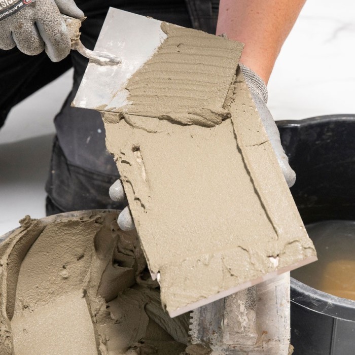 how long does it take for grout to dry