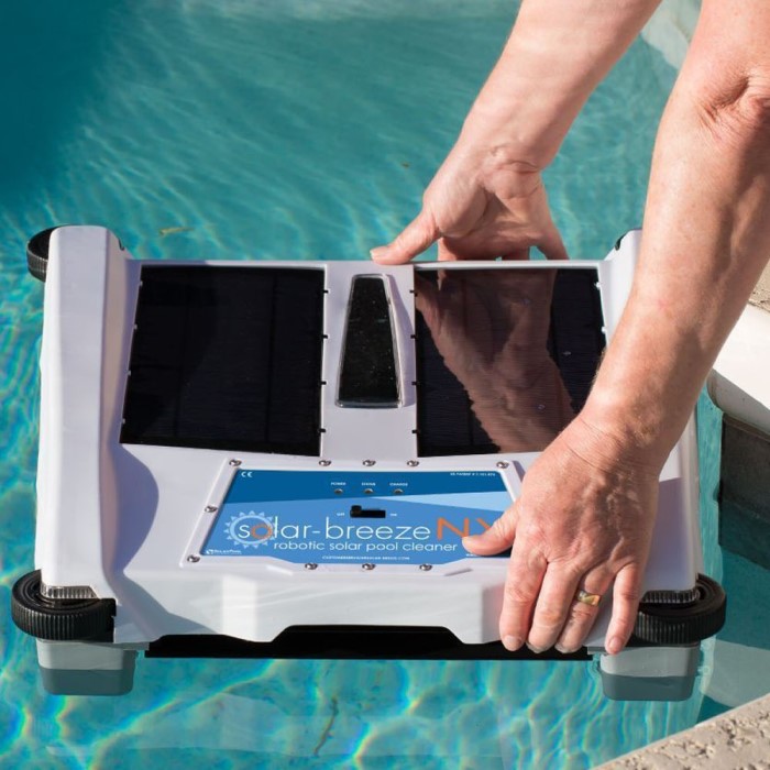 pool skimmer robot